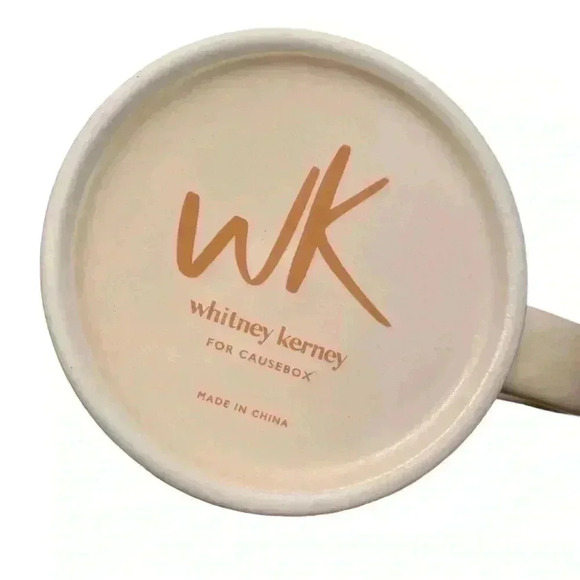 Set of two Whitney Kearney mugs - Picture 9 of 9